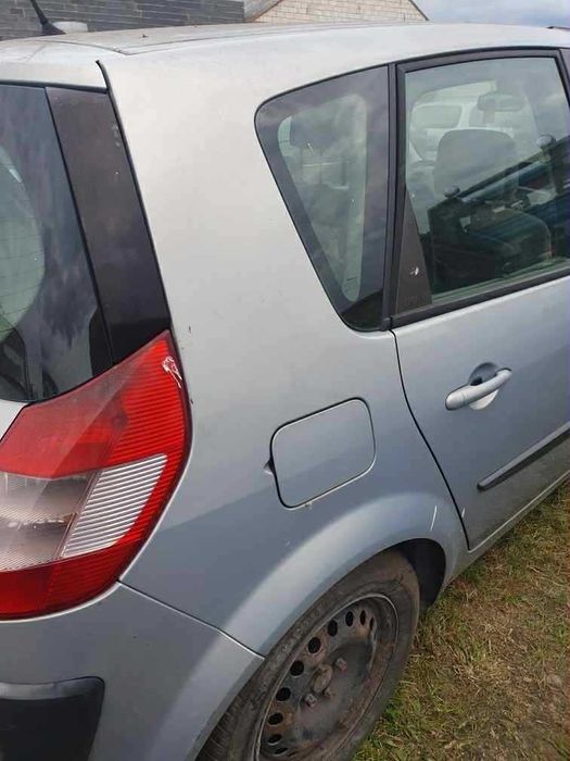 Renault Scenic II 1.9 dci diesel kolor srebrny kod TEA19 hak na części