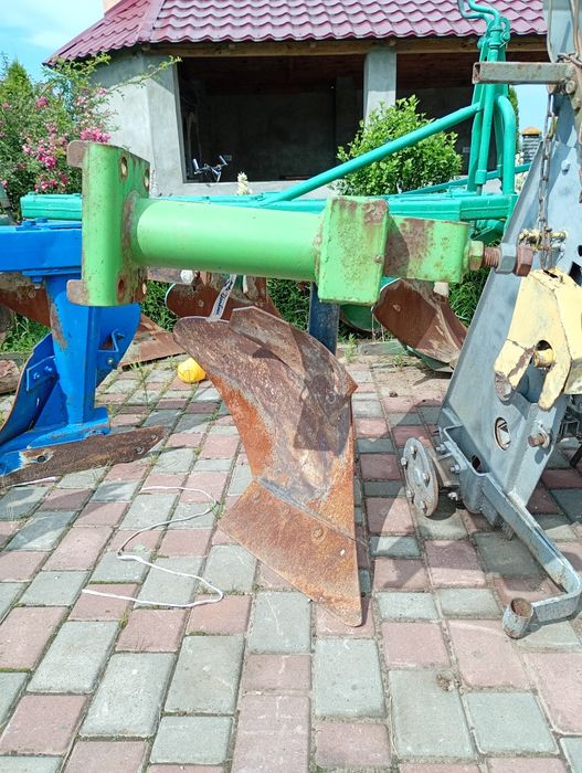 Продам плуги +1 ...