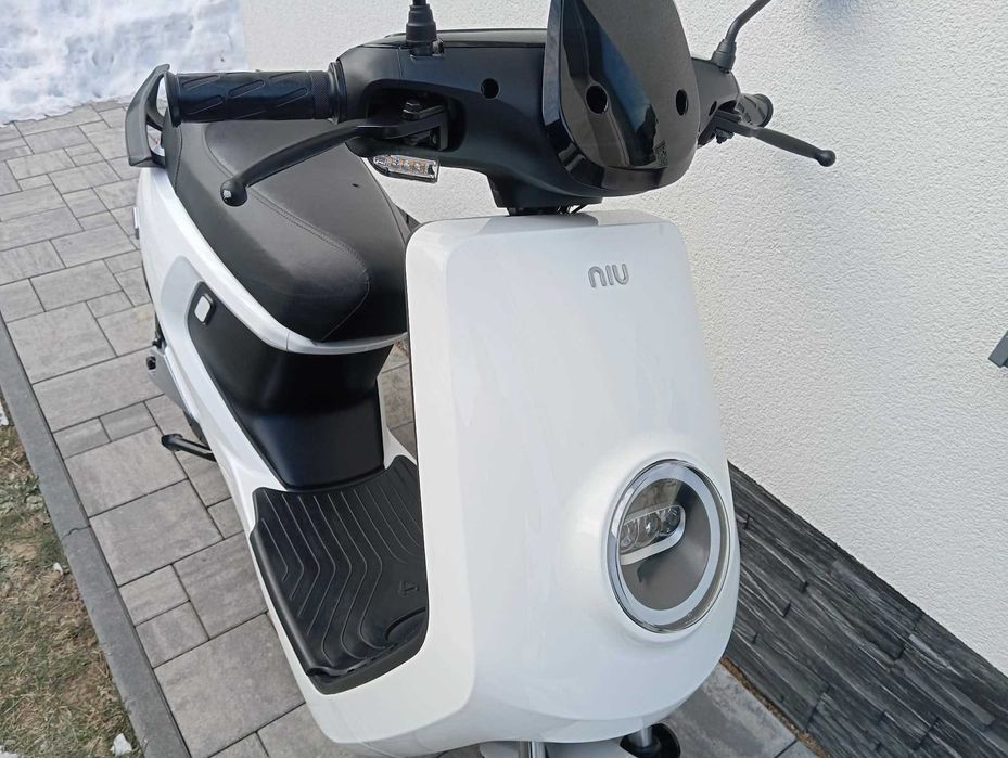 NIU MQi Sport JakNOWY 2698km Skuter Elektryczny niu Oryginal Transport