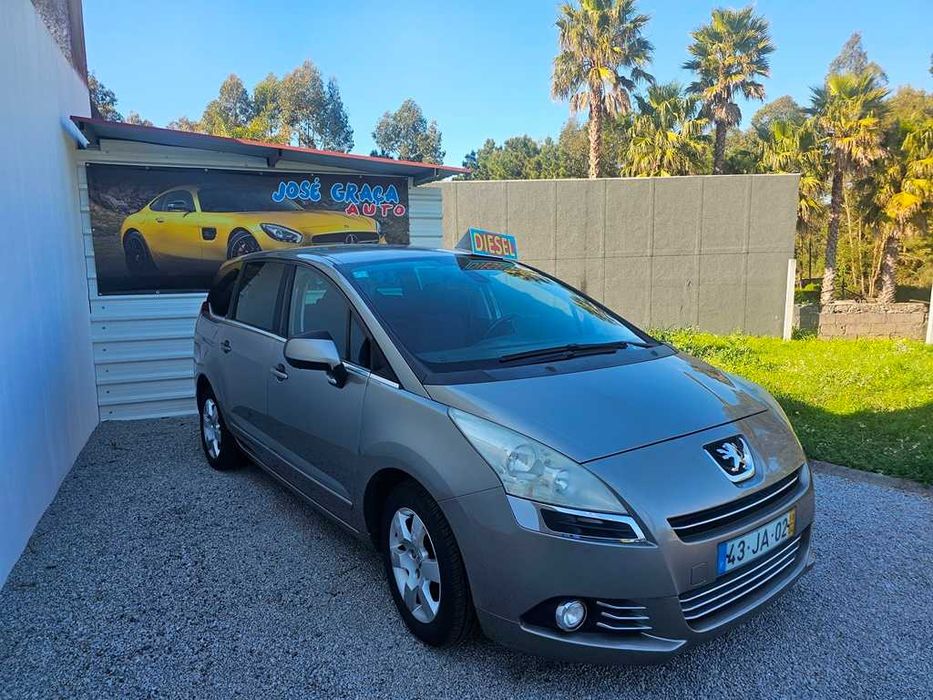 Peugeot 5008 1.6Hdi 7 Lugares 110Cv 04/2010
