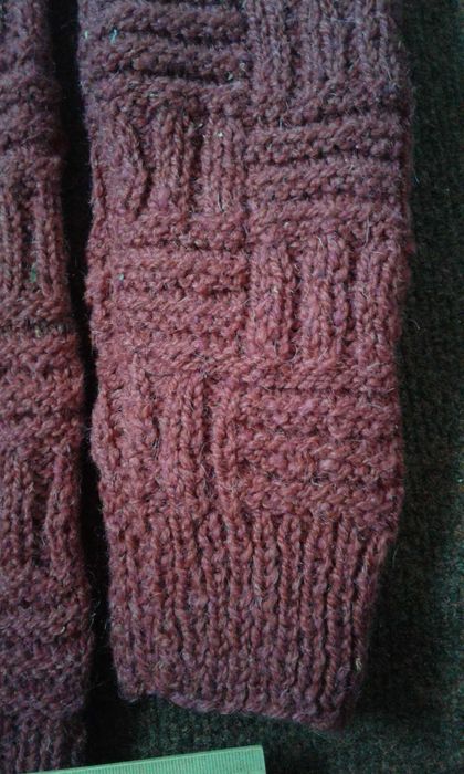 Обмен вязаний  светр , на зимнюю мужскую обувь