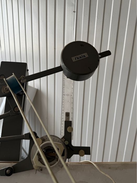 Profesjonalny stół kreślarski Skala