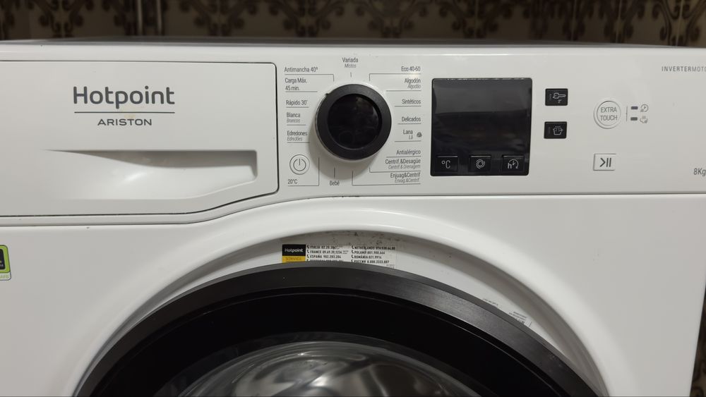 Máquina de Lavar Roupa HOTPOINT