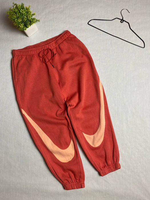 спортивні штани nike tech fleece