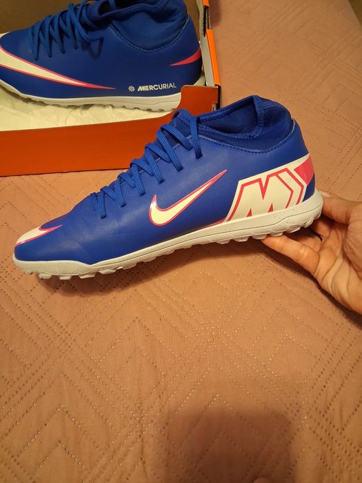 Chuteiras da Nike novas