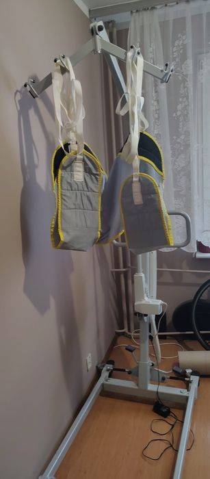 Podnośnik pacjenta kąpielowy