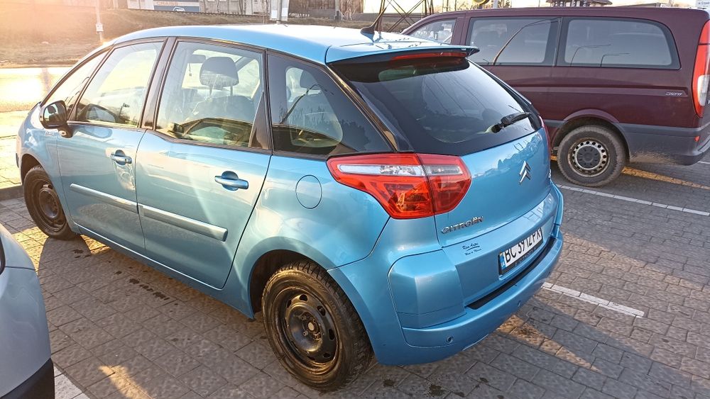Citroen C4 Продам хороший автомобіль
