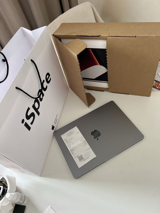 MacBook pro m1, 32gb, 512gb