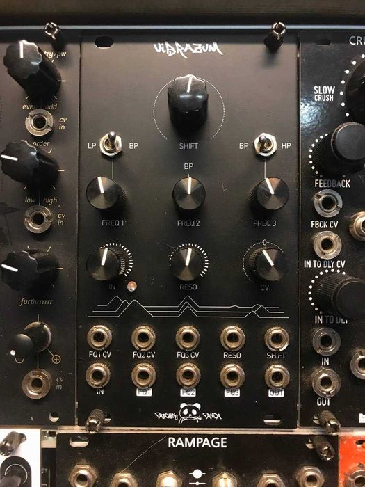 [eurorack] patching panda - vibrazum