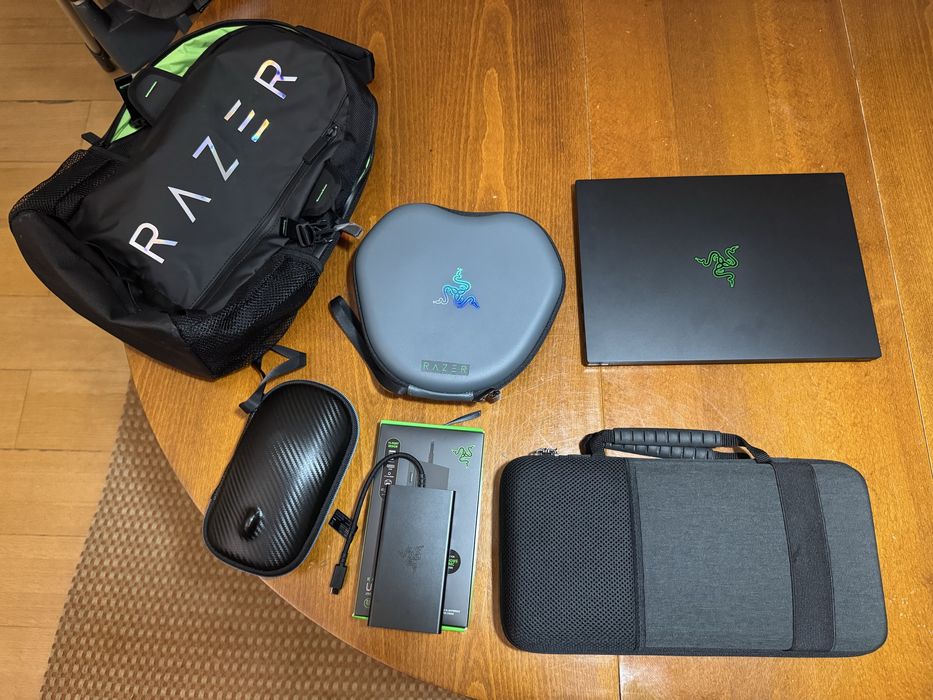 Razer Blade 14 OLED i9 RTX 5070 64GB 2TB + Dock + Mochila + Periféricos
