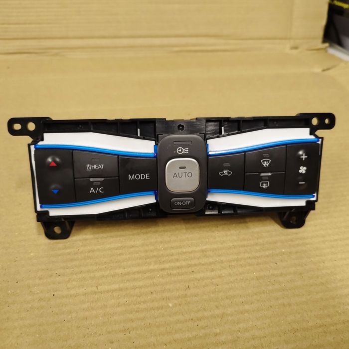 Panel nawiewu Nissan Leaf panel klimatyzacji