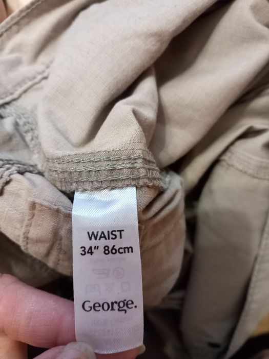 Szorty męskie typu bojówki rozmiar L/XL  z bawełny
