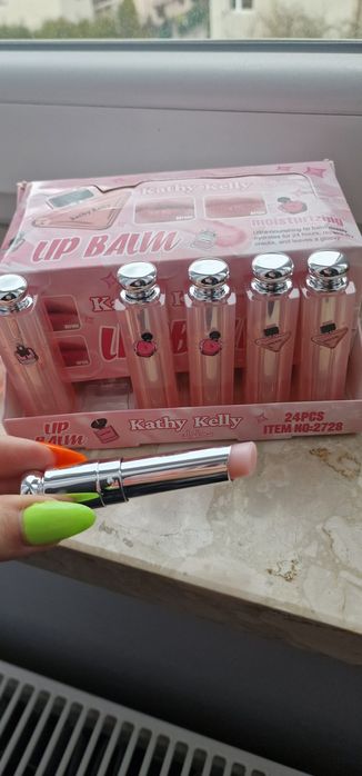 Pomadka jasny róż diorek