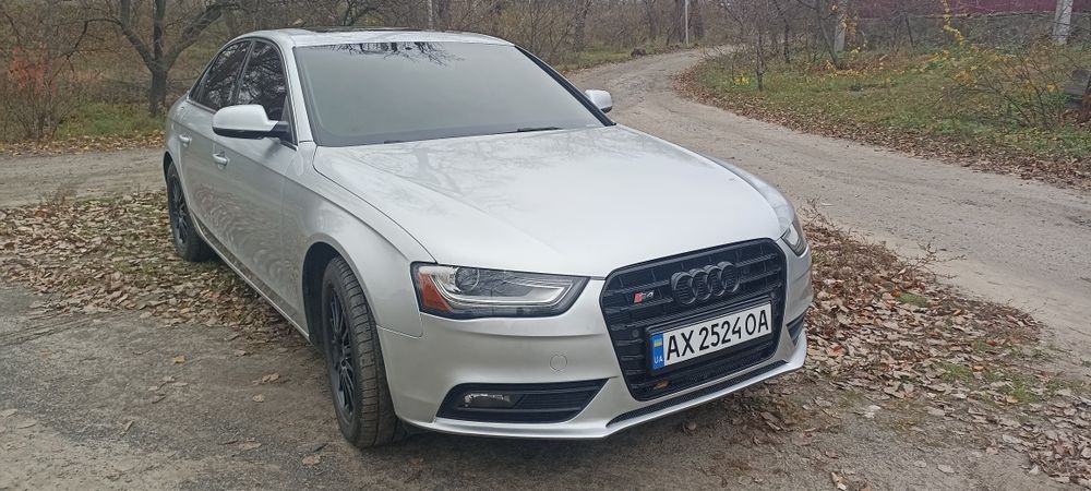 Ауди А4 б 8 квадро  2013год