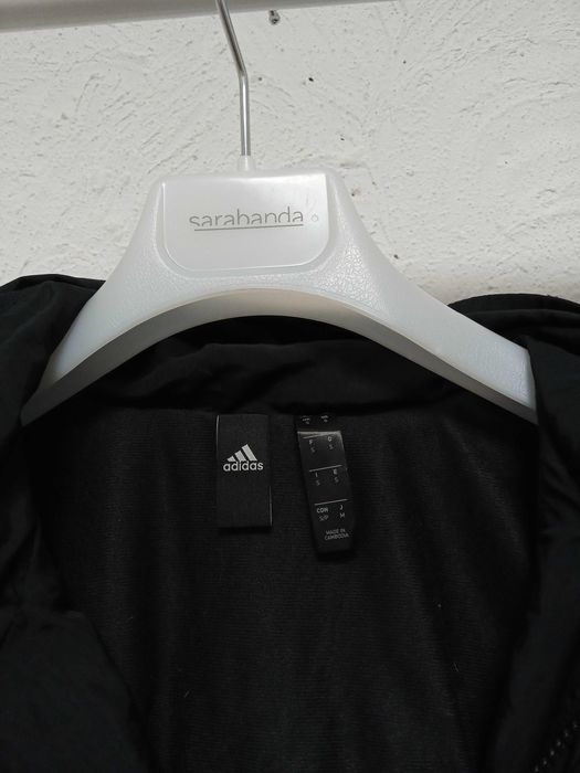 Ветровка adidas must haves S размер