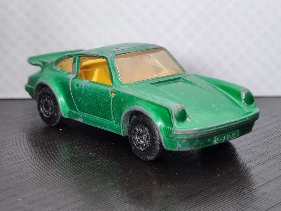 Conjunto de miniaturas "matchbox" 1:64