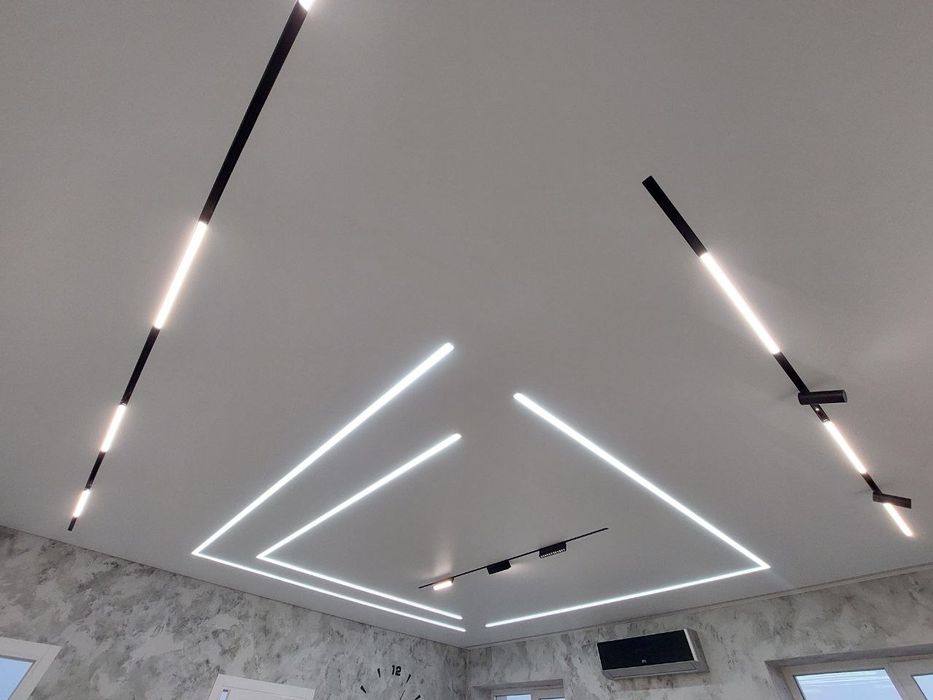 Натяжні стелі потолки