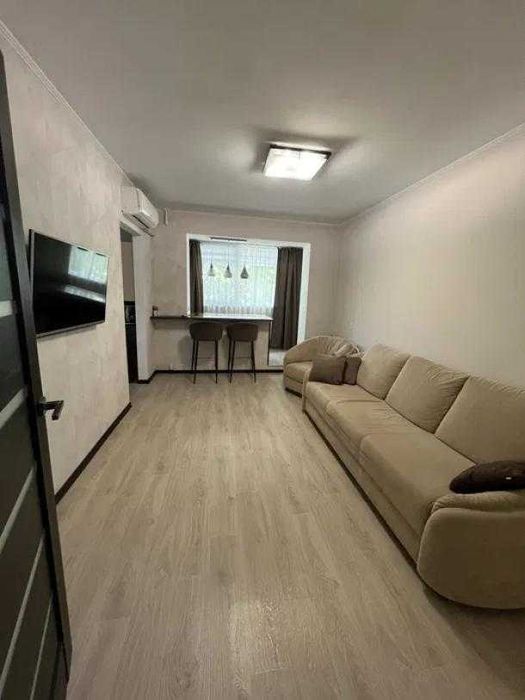 2к квартира у Слобідському районі, 2/5, 45/28/6, 37000$
