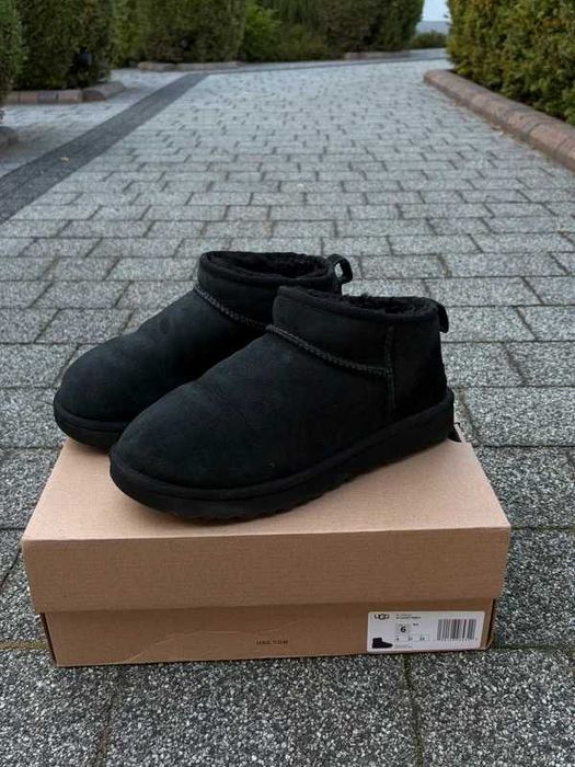 UGG Classic Mini Boots kolor czarny R.37
