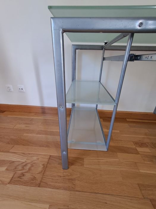 Secretária para quarto