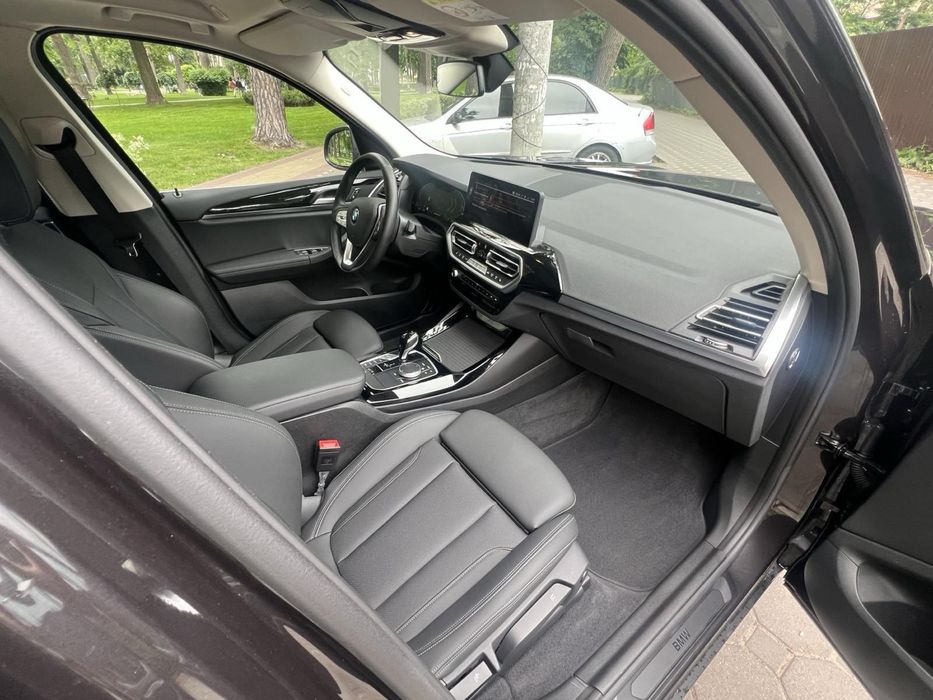 Продам BMW X3 2023
