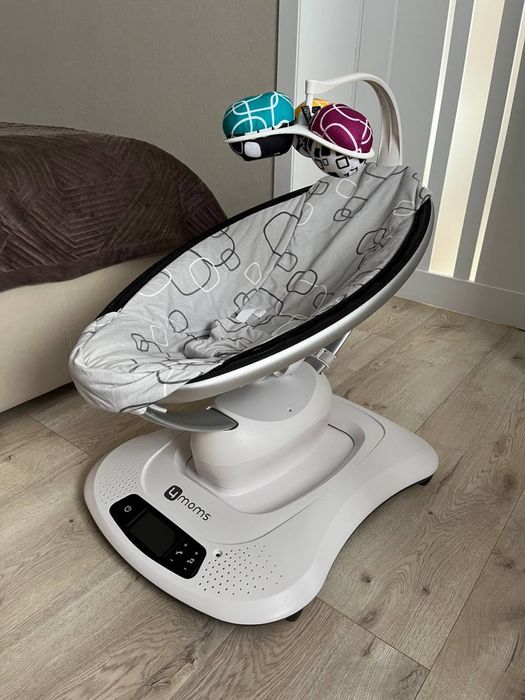 Заколисуючий центр 4moms mamaRoo