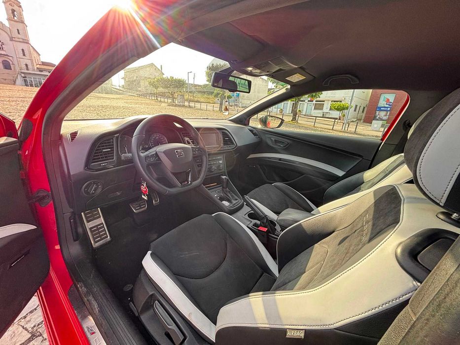 SEAT Leon — fotografia 7