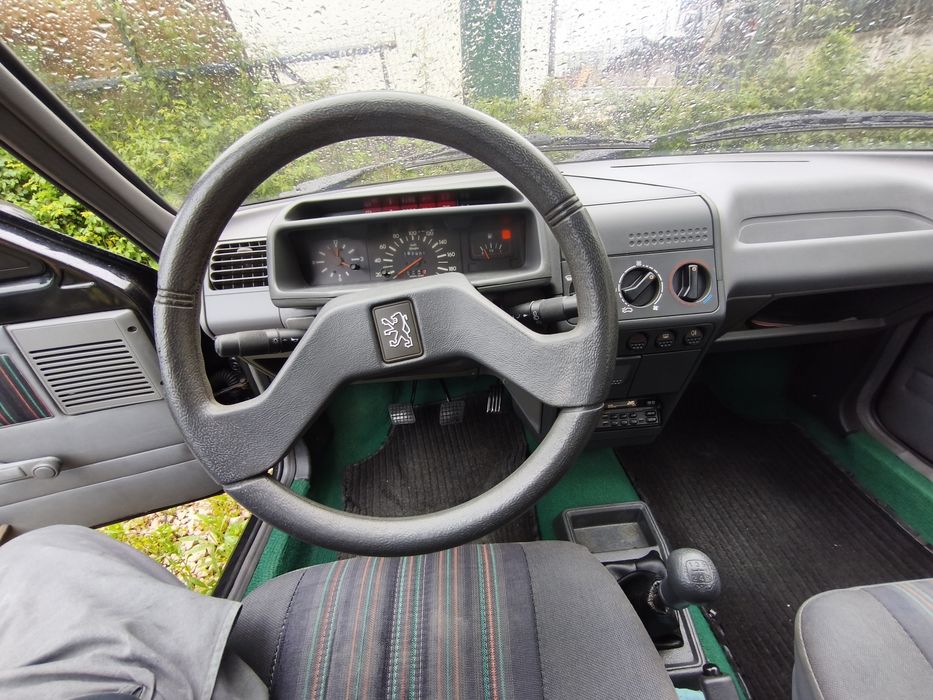 Peugeot 205 ano 1992