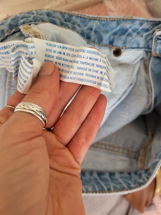 Krótkie szorty jeansowe