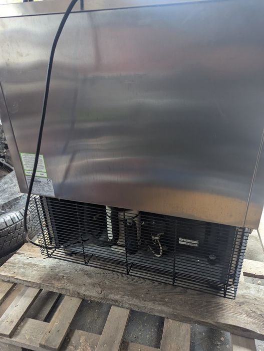 Шкаф шоковой заморозки -18, морозильний шкаф, чиллер