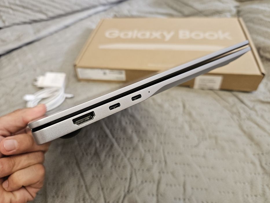 Laptop Samsung Galaxy Book4 Edge 750XQB-KA2 win11  16GB RAM / 512GB SSD nowy notebook