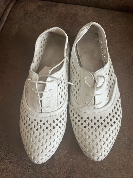 Літне взуття 38 розміру 250 грн.