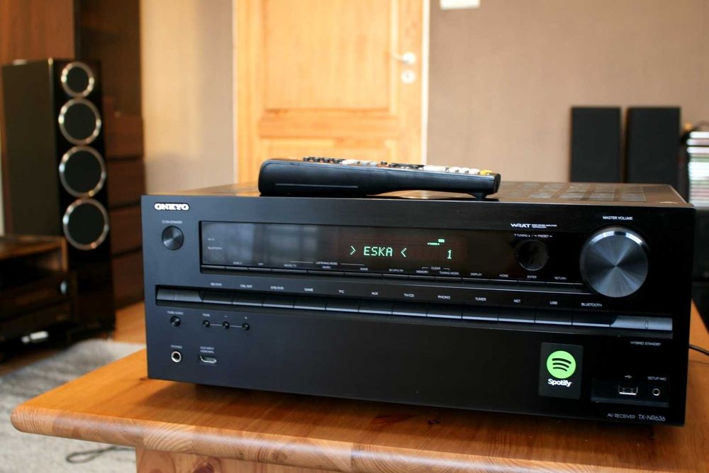 Mocny wzmacniacz  Onkyo Tx Nr 636 Bluetooth Atmos WiFi 160 watt kino domowe
