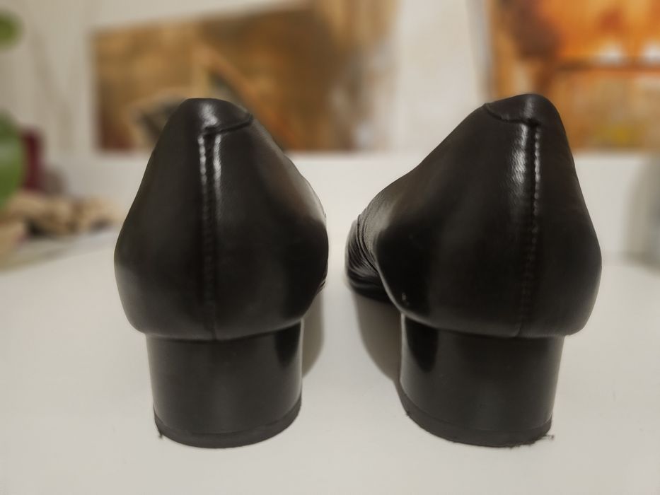 Buty skórzane Lasocki roz. 41