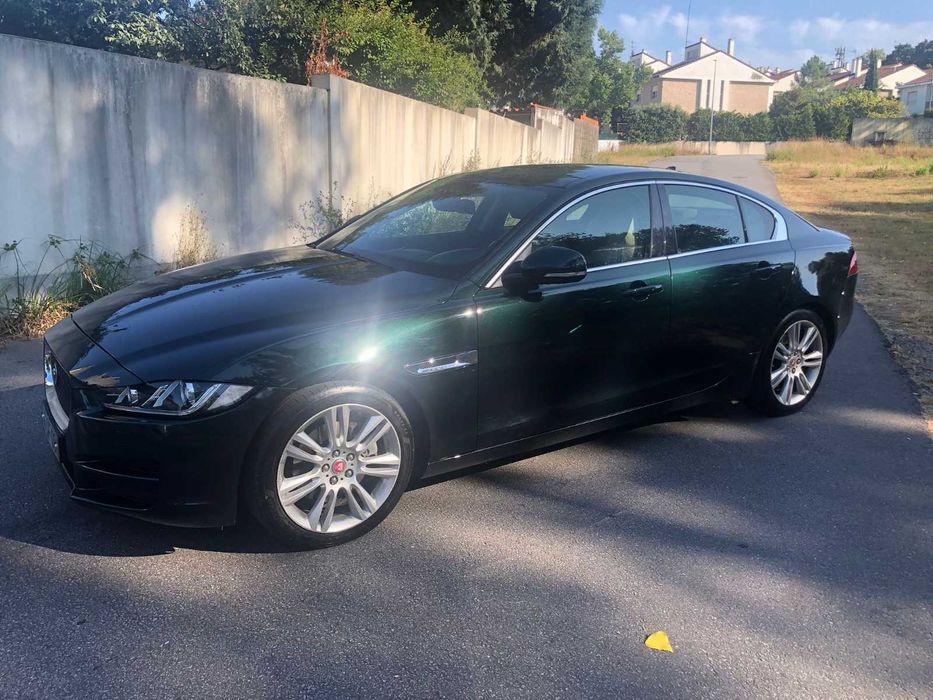 Jaguar XE 2.0 180 CV Sport