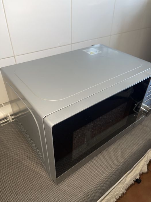 Micro-ondas TEKA como novo – oportunidade!