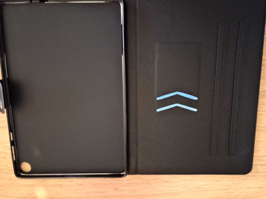 Zapinane etui na tablet