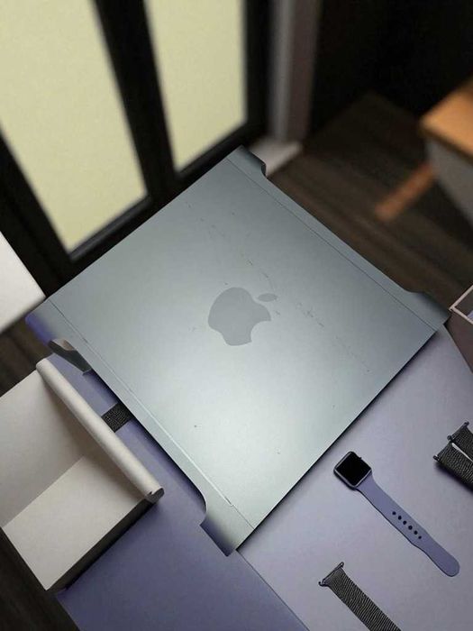 Zestaw Mac Pro 5.1 2CPU Apple Cinema 20” Wacom Intuos3 Adobe CS6