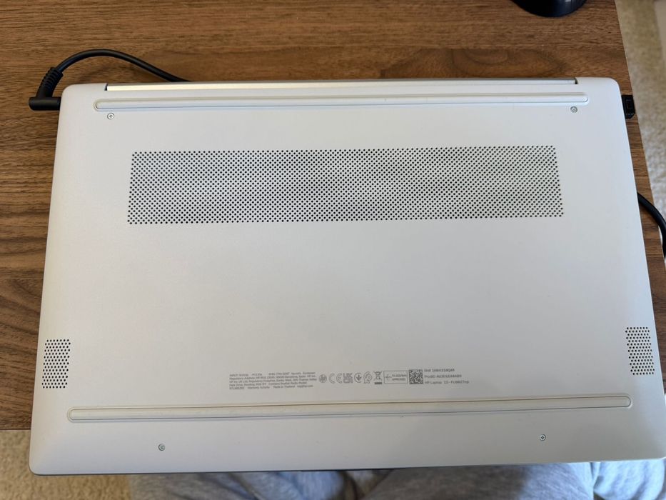 Portátil HP 15-FC0027NP