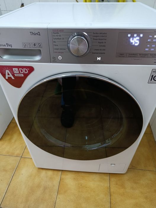 Máquina de lavar roupa LG(9 k)
