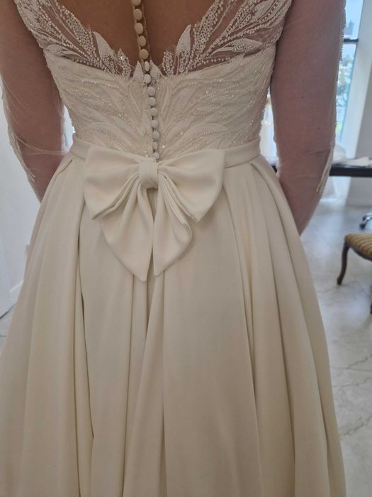 suknia ślubna z trenem