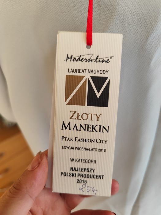 Przepiękna sukienka polskiego producenta rozmiar 44