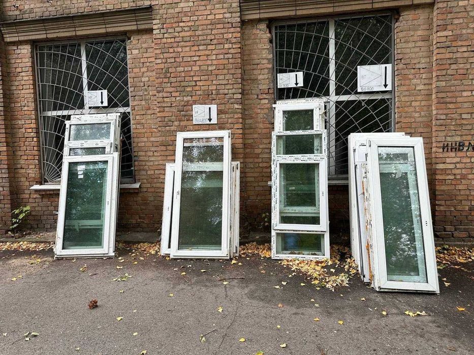 Склад з дверима Двері металопластикові перегородки БУ м. Шулявська