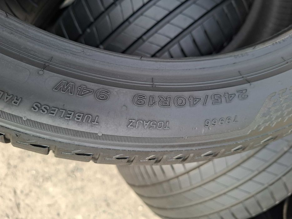 Шини Б/У Демо 4шт 245/40 R19 94W Bridgestone Turanza T005 .