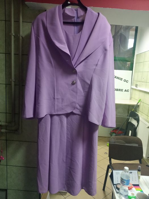 Elegancki komplet sukienka i żakiet