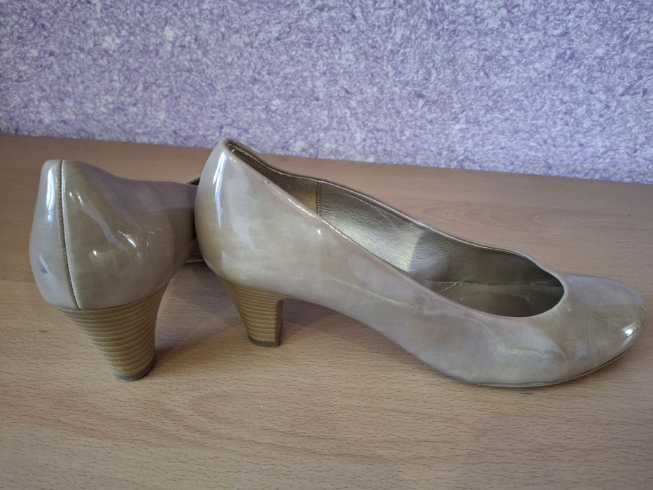 Туфлі жіночі лаковані