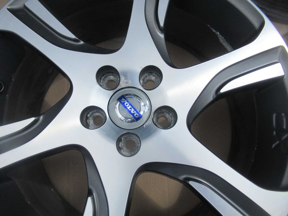 ALUFELGI 4szt R18 Volvo V50,S60,V70, S80,S90 XC40 XC60 XC70,FORD 4565