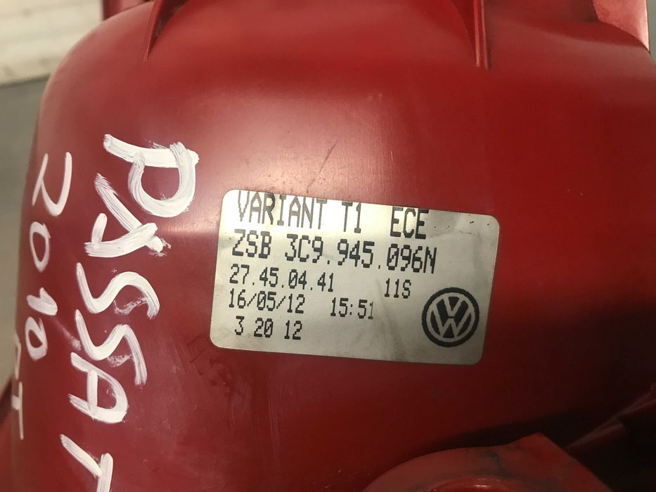 Farolim Tras Direito VOLKSWAGEN PASSAT VARIANT (3C5) B6 3C9945096N