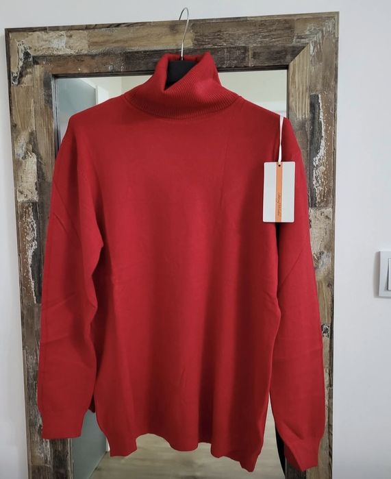 Dwa nowe golfy czarny + czerwony.