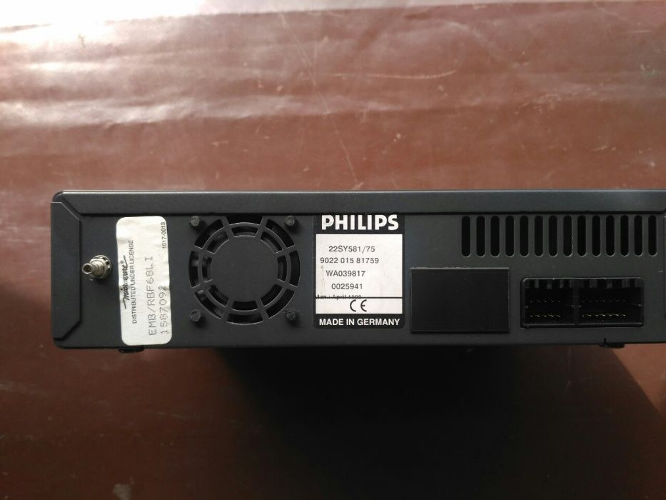 автомобільний DVD плеєр Philips